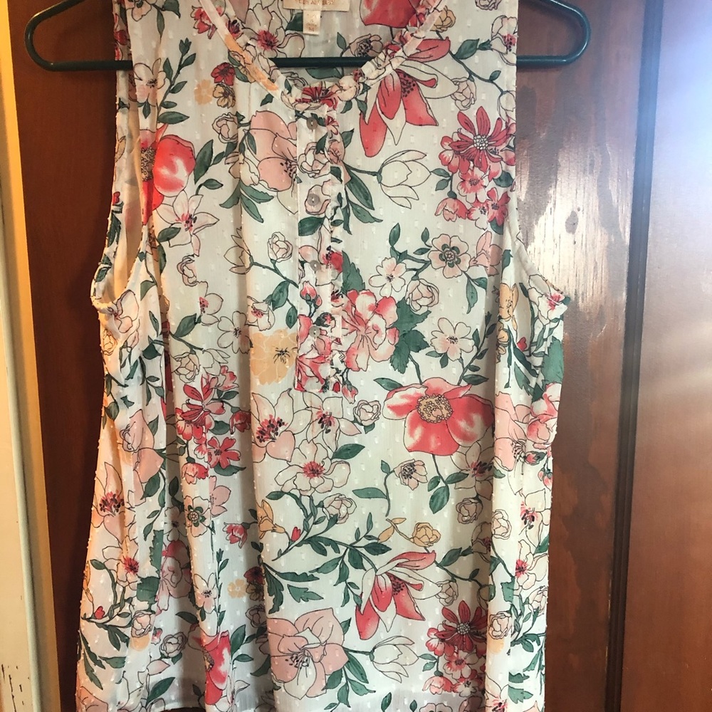 Multi color tank